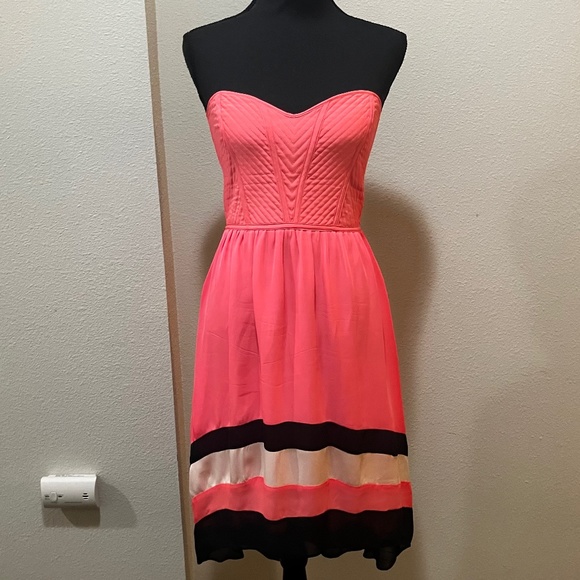 Parker sheer coral Quilted color block Strapless dress - Picture 1 of 6